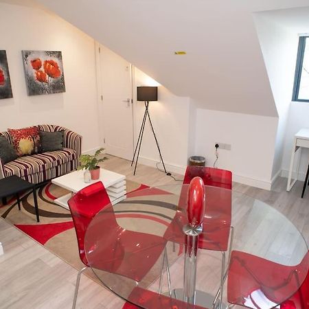 Rosey Lodge -1Bedroom Cousy Flat - Parking, Netflix, Wifi - Close To Blenheim Palace & Oxford - F5 Кидлингтон Экстерьер фото