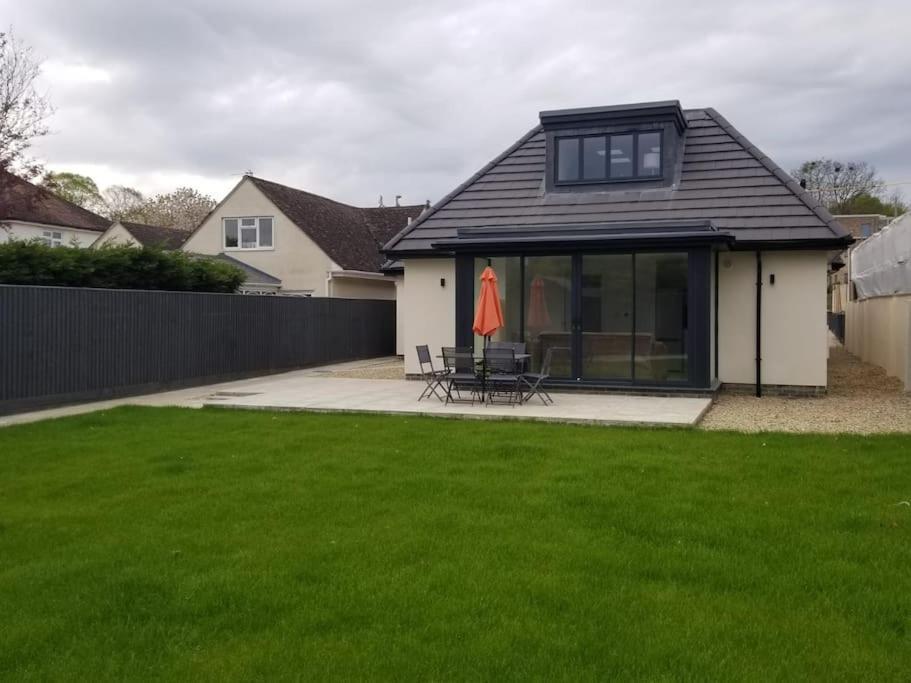 Rosey Lodge -1Bedroom Cousy Flat - Parking, Netflix, Wifi - Close To Blenheim Palace & Oxford - F5 Кидлингтон Экстерьер фото