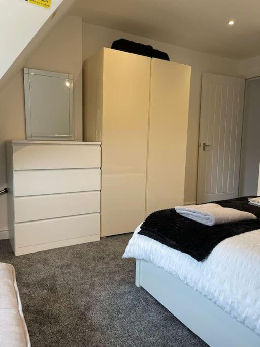Rosey Lodge -1Bedroom Cousy Flat - Parking, Netflix, Wifi - Close To Blenheim Palace & Oxford - F5 Кидлингтон Экстерьер фото