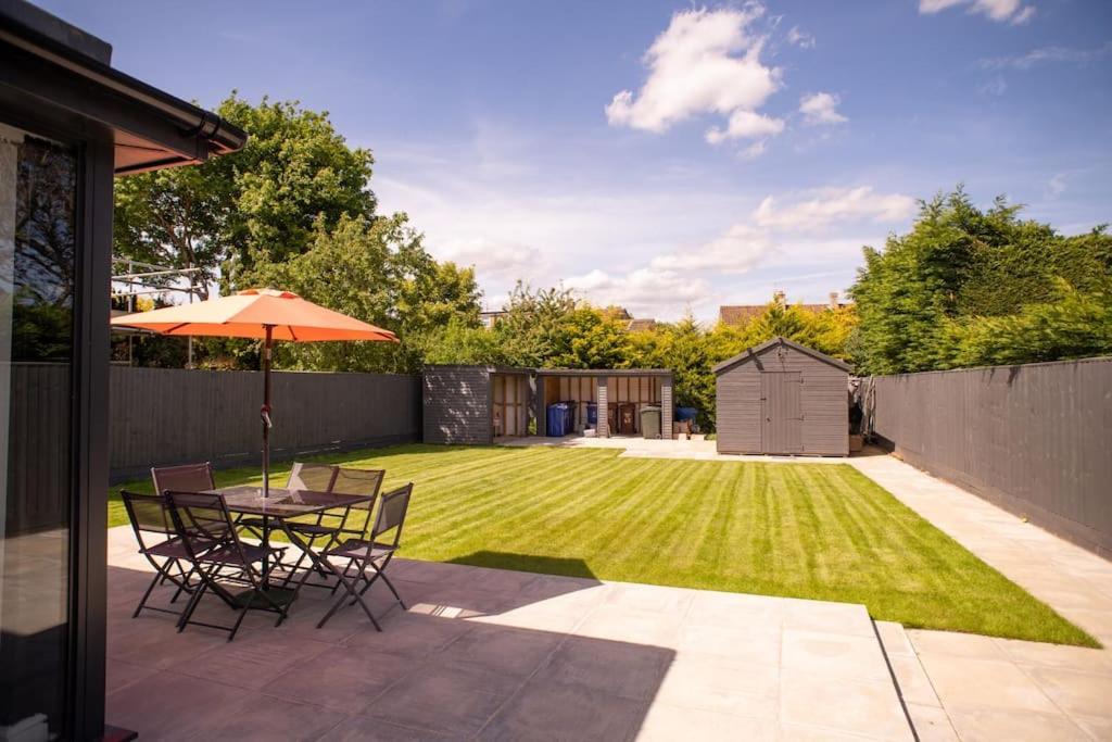 Rosey Lodge -1Bedroom Cousy Flat - Parking, Netflix, Wifi - Close To Blenheim Palace & Oxford - F5 Кидлингтон Экстерьер фото