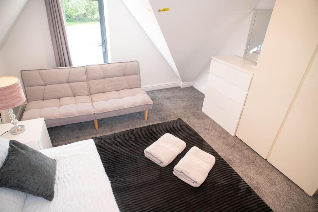Rosey Lodge -1Bedroom Cousy Flat - Parking, Netflix, Wifi - Close To Blenheim Palace & Oxford - F5 Кидлингтон Экстерьер фото